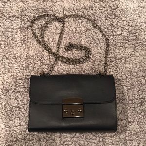 Navy blue/black cross body